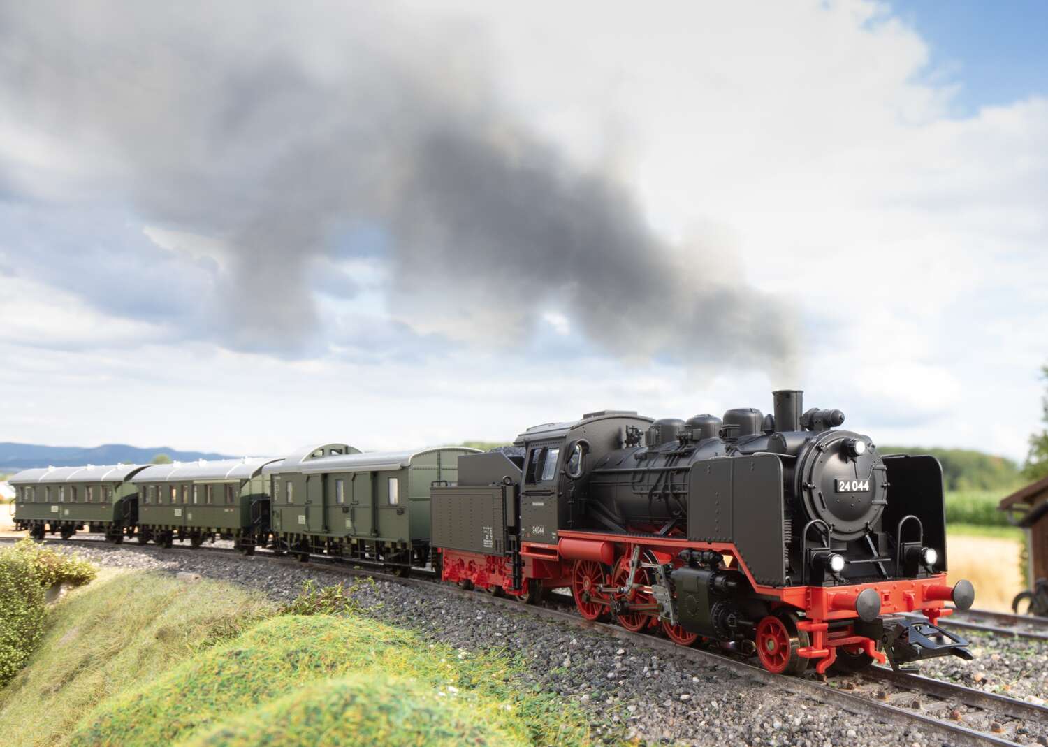 Class 24 Steam Locomotive with a Tender