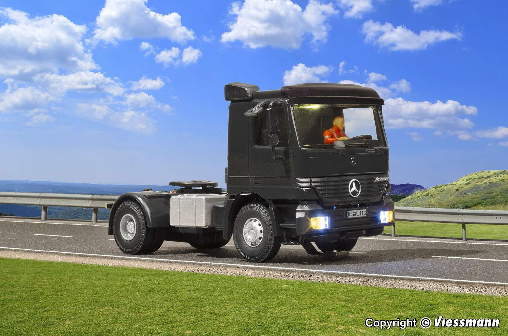 MB ACTROS 2-axle articulate truck, black, functional model