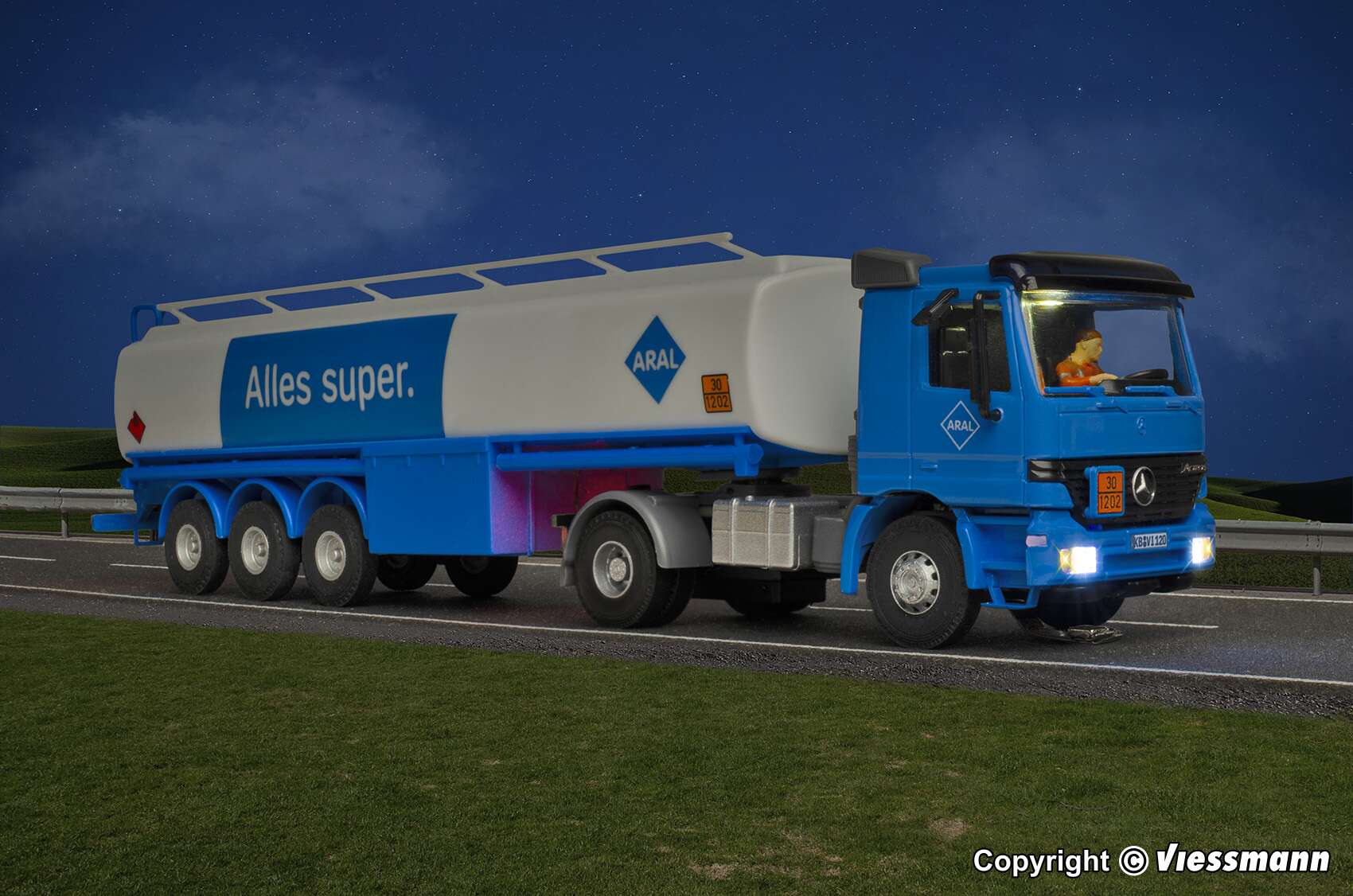 MB ACTROS 2-akslet trekkvogn med ARAL tankhenger, funksjonell modell