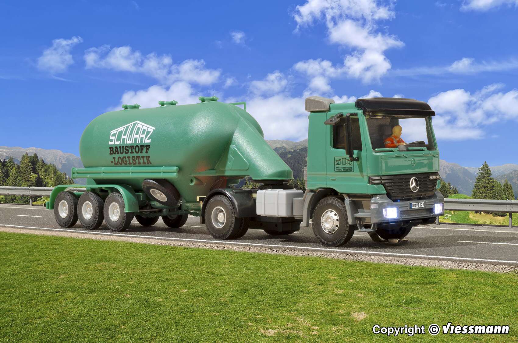 MB ACTROS 2-axle tractor with Schwarzbau silo semitrailer SL 337, functional model