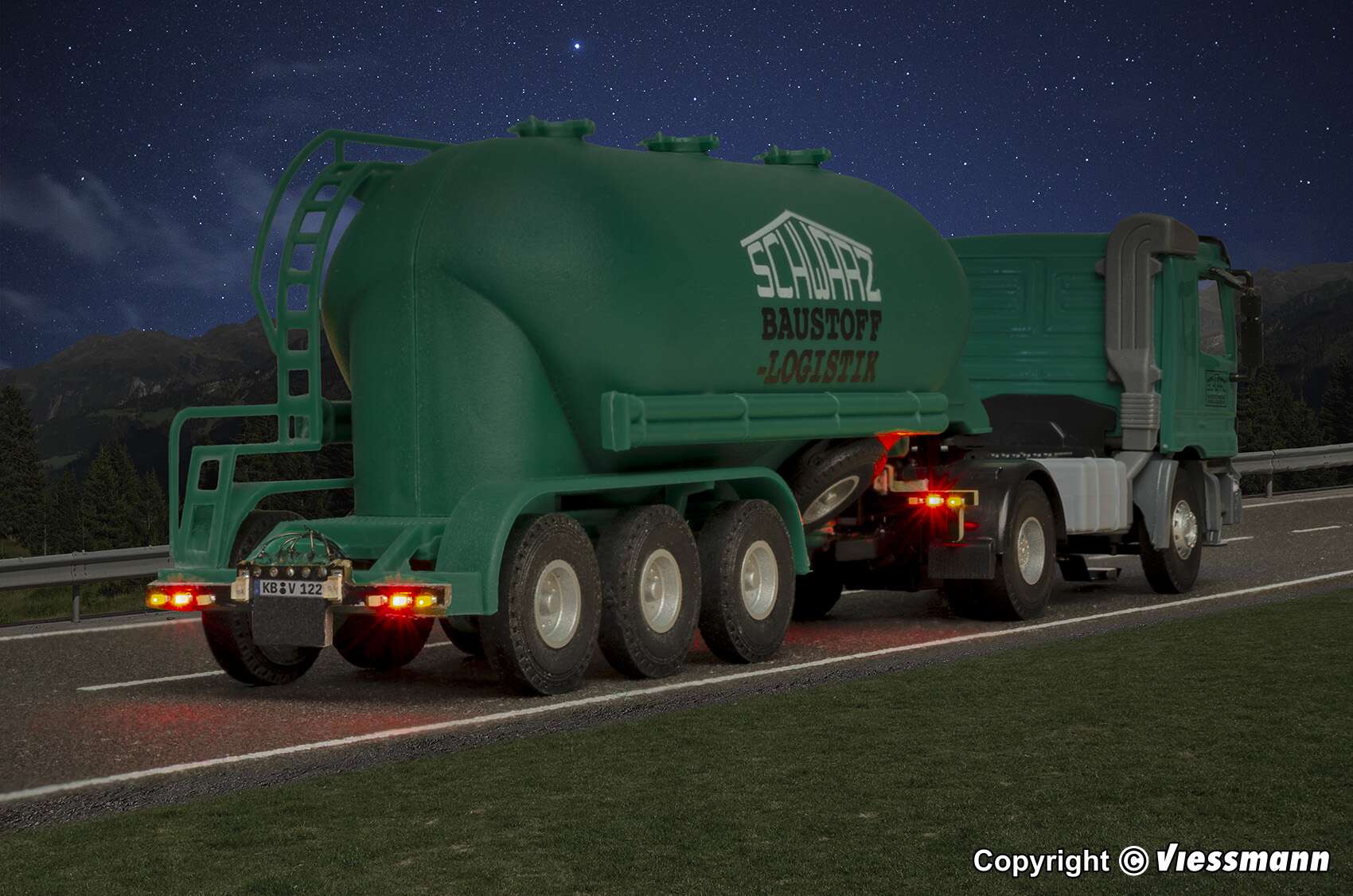 MB ACTROS 2-axle tractor with Schwarzbau silo semitrailer SL 337, functional model